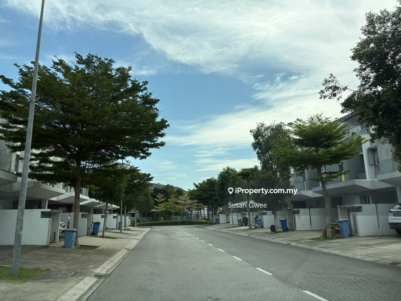 3-storey Terraced House for Sale in 402a6, Telok Panglima Garang by Susan Gwee - iProperty.com.my