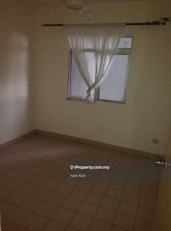 For Sale - Perdana Exclusive