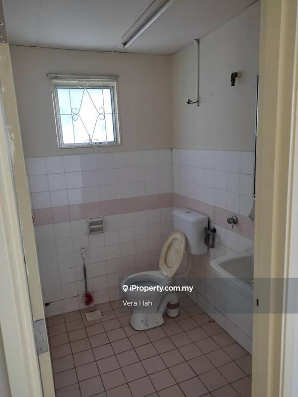 Pangsapuri untuk Dijual di Pelangi Court oleh Vera Hah - iProperty.com.my