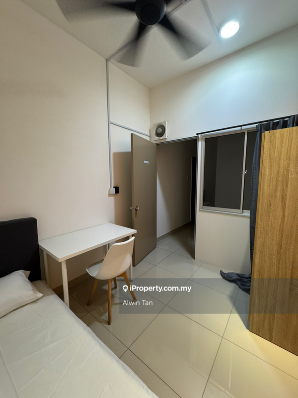 Kediaman Servis untuk Disewa di SkyVille 8 @ Benteng 8 oleh Alwin Tan - iProperty.com.my