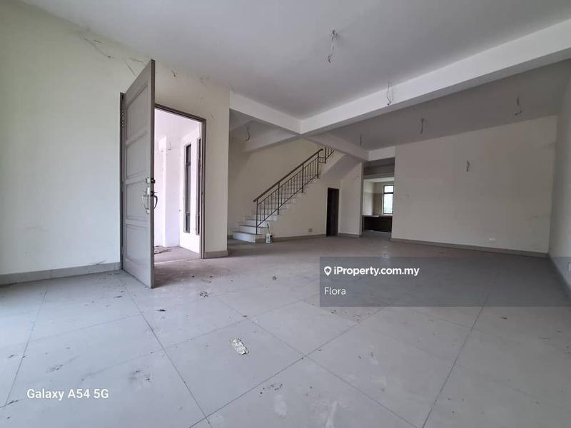 Rumah Teres 2-Tingkat untuk Dijual di Lakeside Residences, Puchong oleh Flora - iProperty.com.my