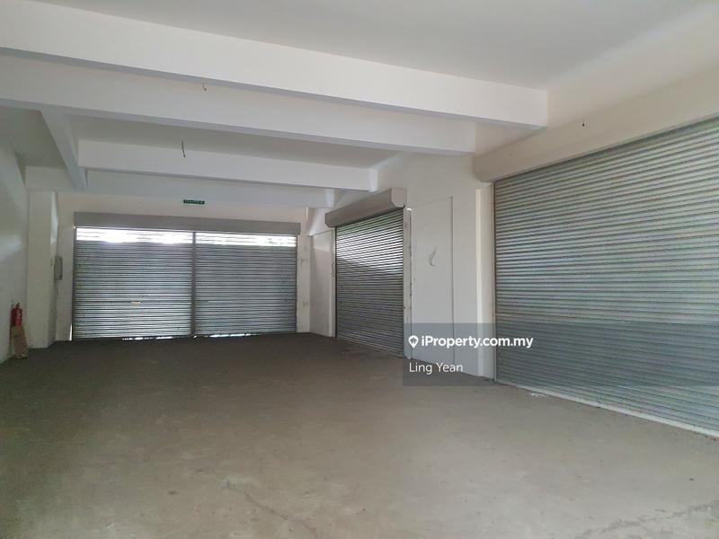 Shop / Office untuk Dijual di Pusat Bandar Putra Permai, Seri Kembangan oleh Ling Yean - iProperty.com.my