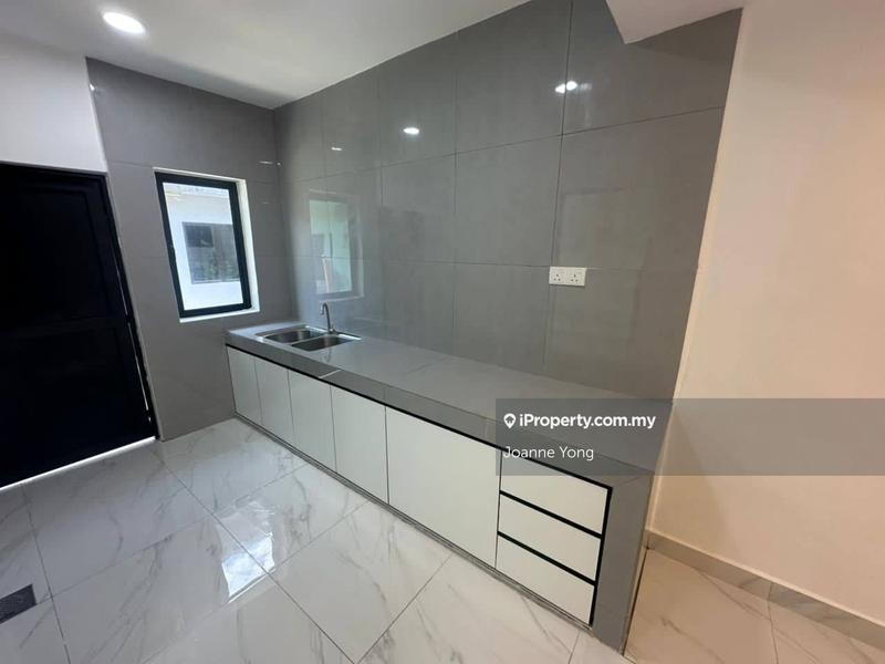 Rumah Teres 2-Tingkat untuk Dijual di Taman Puteri Wangsa, Ulu Tiram oleh Joanne Yong - iProperty.com.my