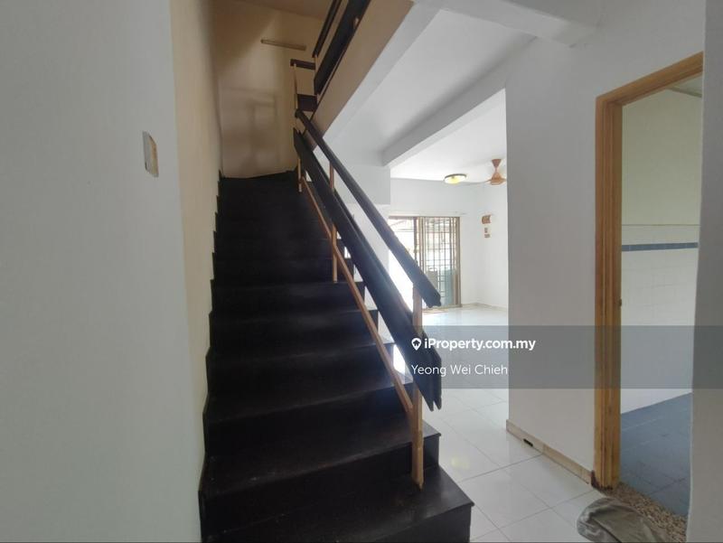 2.5-storey Terraced House for Sale in Kampung Lapan Melaka, Melaka City by Yeong Wei Chieh - iProperty.com.my