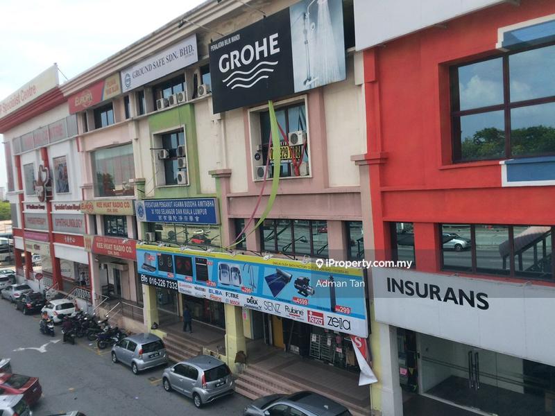 Shop / Office untuk Dijual di Petaling Jaya, Selangor oleh Adman Tan - iProperty.com.my