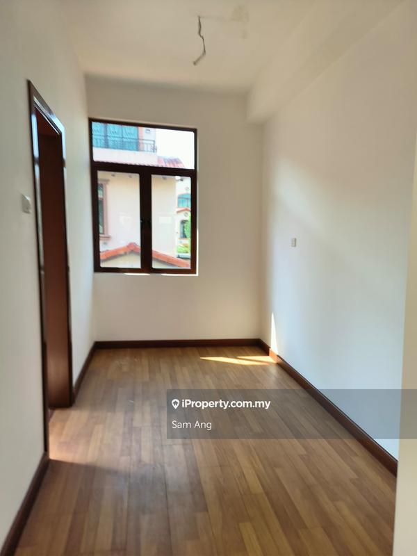 Rumah Berangkai 3 Tingkat untuk Dijual di DiamondCityEndLot,Semenyih Country Garden,Selangor, Semenyih oleh Sam Ang - iProperty.com.my