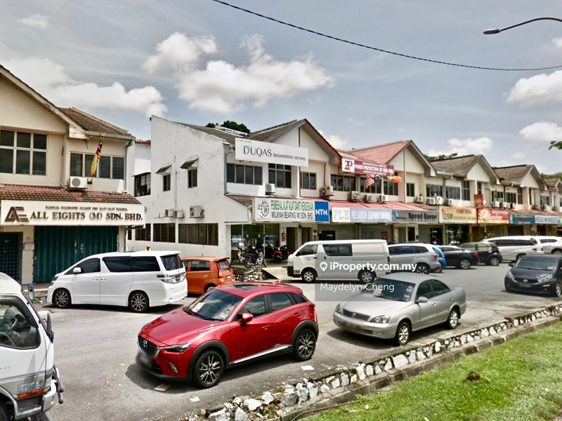 For Rent - 2-STOREY CORNER SHOP FACING MAINROAD
