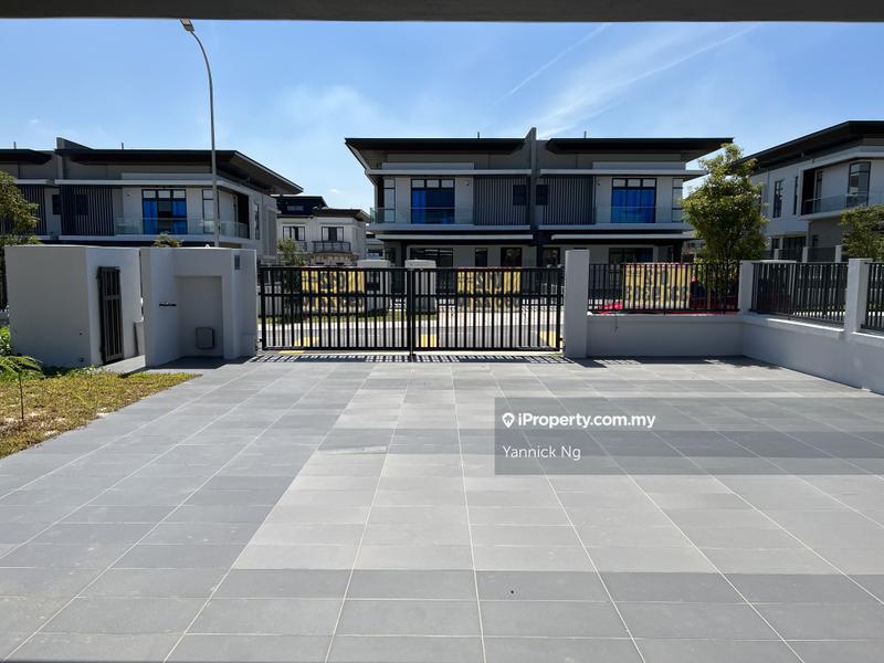 Rumah Berkembar untuk Dijual di Hampton residence, Sungai Buloh oleh Yannick Ng - iProperty.com.my