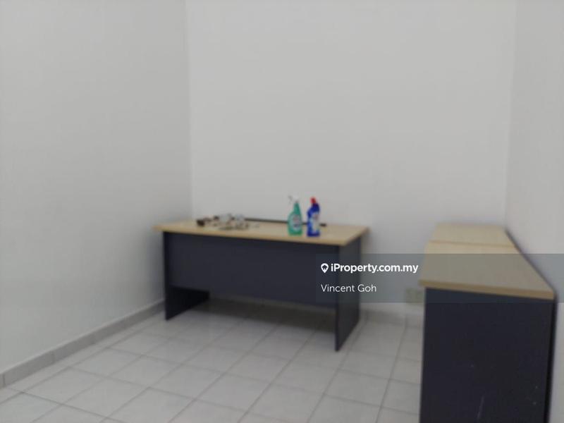 Rumah Teres 2-Tingkat untuk Dijual di Taman Lestari Putra, Seri Kembangan oleh Vincent Goh - iProperty.com.my