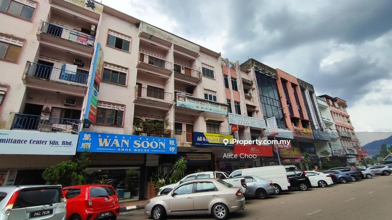 For Sale - 5 Storey Shop lot Kluang Town