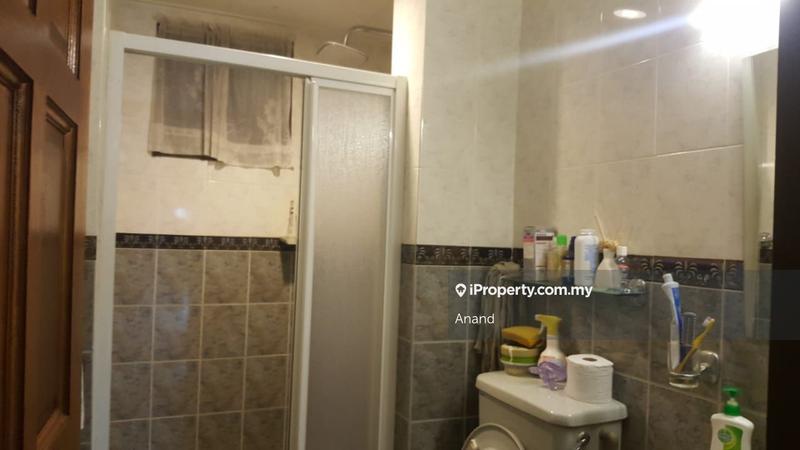 Rumah Berangkai 2 Tingkat untuk Dijual di JALAN USJ 2, SUBANG JAYA, SELANGOR, Subang Jaya oleh Anand - iProperty.com.my