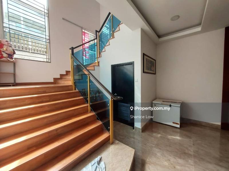 Bungalow House for Sale in Bandar Puteri Puchong, Puchong by Shanice Low - iProperty.com.my