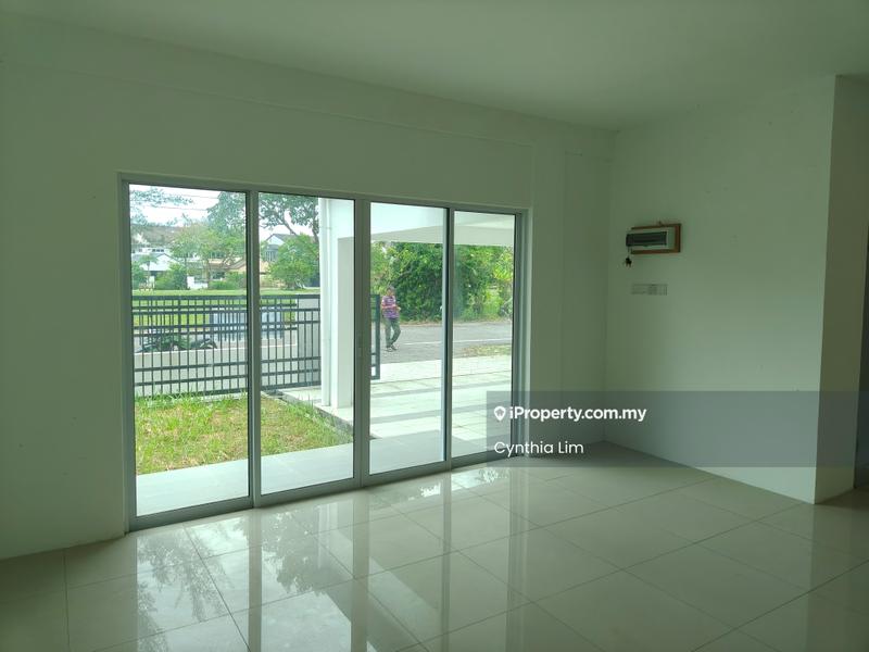 Rumah Berkembar untuk Dijual di kuching, Kuching oleh Cynthia Lim - Living Room - iProperty.com.my
