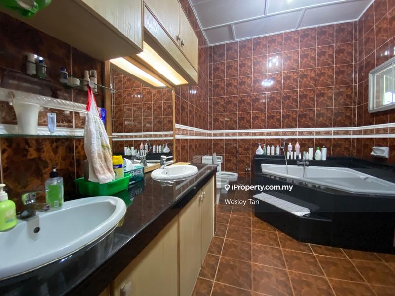 Bungalow House for Sale in Bukit Beruang, Bukit Baru by Wesley Tan - iProperty.com.my