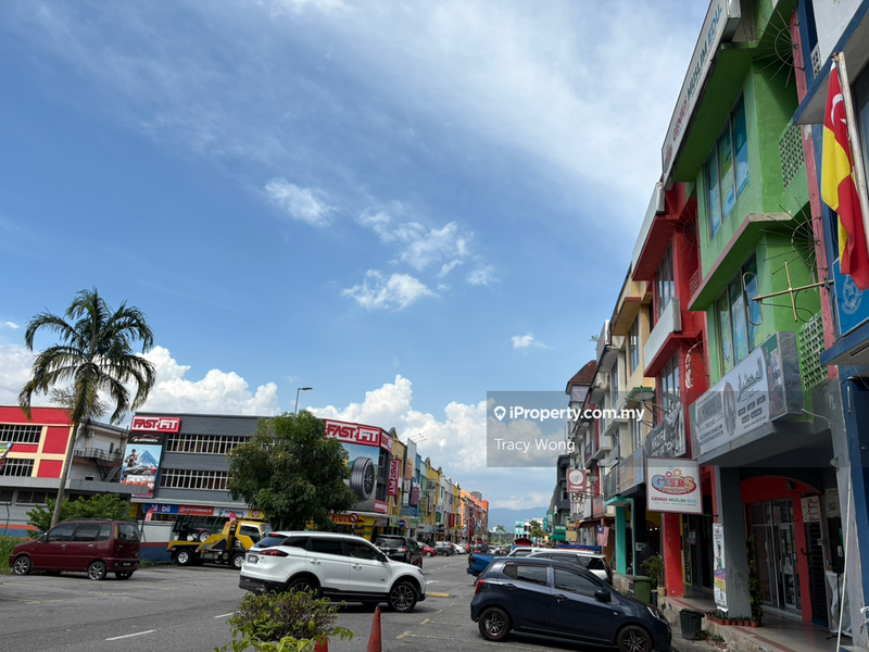 Shop for Sale in Bandar Seri Putra, Bangi by Tracy Wong - iProperty.com.my