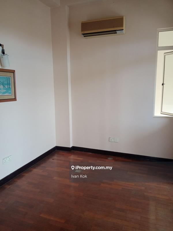 Kondominium untuk Dijual di Bungaraya Condominium oleh Ivan Kok - iProperty.com.my