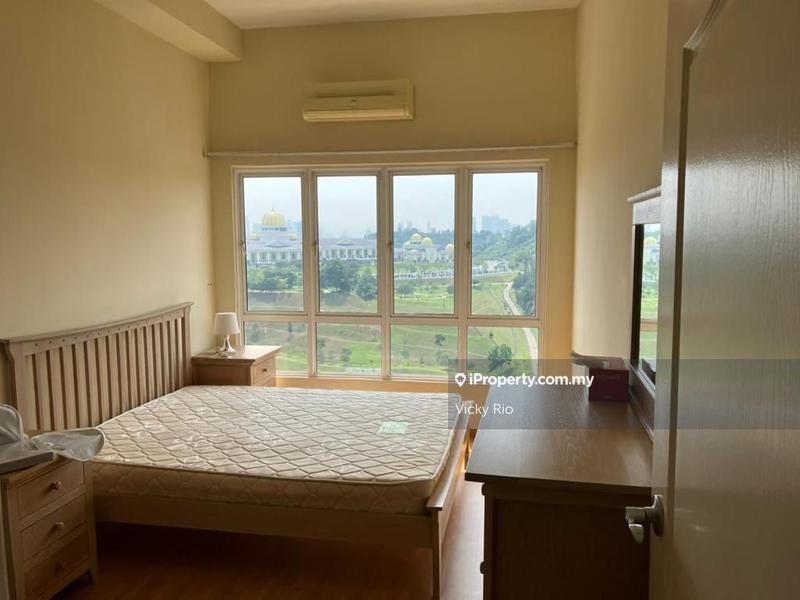 Residensi Servis untuk Dijual di Waldorf Tower oleh Vicky Rio - iProperty.com.my