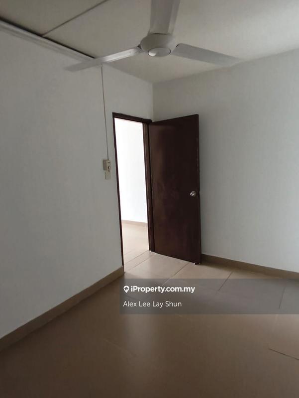 For Sale - Flora Damansara Apartment