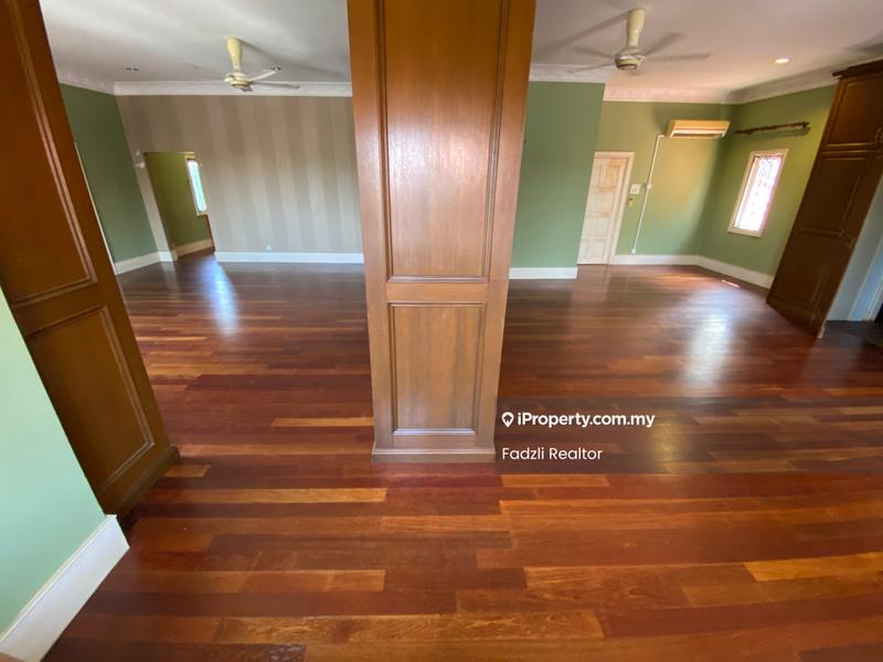Bungalow House untuk Dijual di Taman TAR, Ampang oleh Fadzli Realtor - Living Room - iProperty.com.my