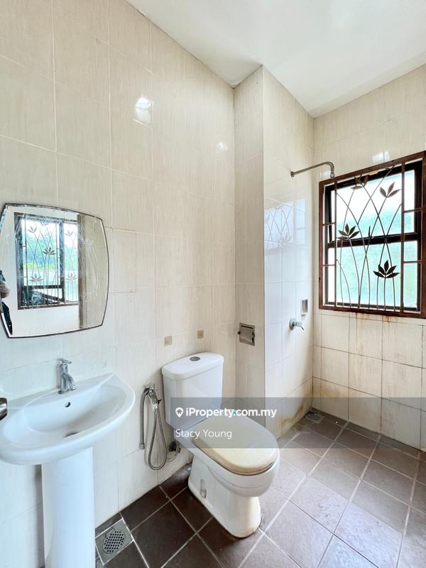 Rumah Berkembar untuk Dijual di Batu 9, Cheras oleh Stacy Young - iProperty.com.my