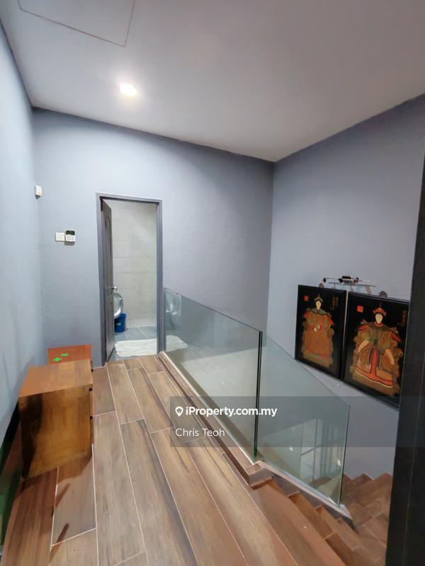Semi-Detached House for Sale in Tanjung Bungah, Tanjung Bungah by Chris Teoh - iProperty.com.my