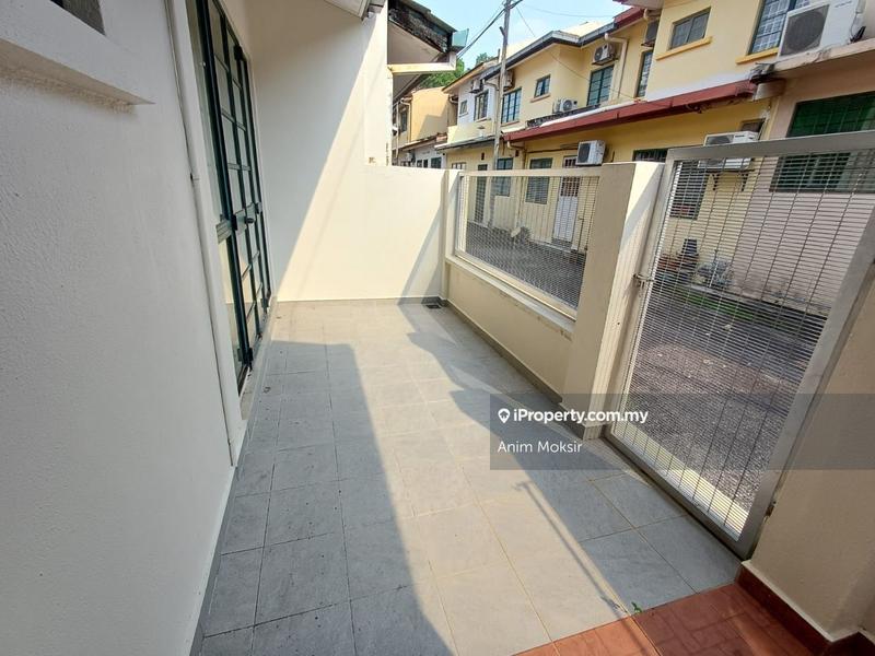Rumah Teres 2-Tingkat untuk Dijual di Seksyen 9, Kota Damansara oleh Anim Moksir - iProperty.com.my