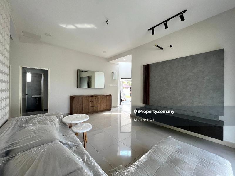 Bungalow House for Sale in Kampung Peserai, Batu Pahat by M Jamil Ali - iProperty.com.my