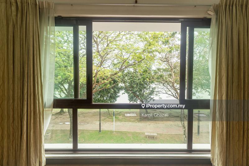 Semi-Detached House for Sale in LAKE VIEW Yara Twinvilla 2.5 Storey Semi-D House, Presint 8 by Kamil Ghazali - iProperty.com.my