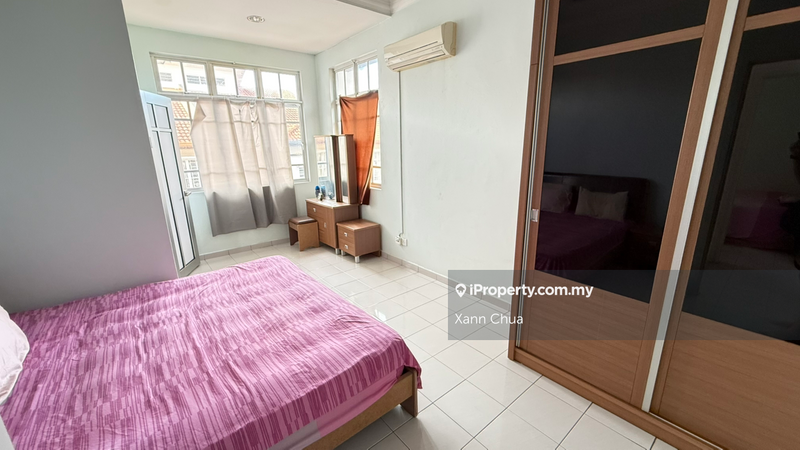 Rumah Teres 2-Tingkat untuk Dijual di Bandar Putra Permai, Seri Kembangan oleh Xann Chua - iProperty.com.my