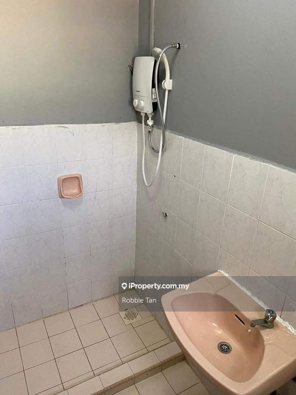 Apartment for Sale in Lily & Jasmine Apartment by Robbie Tan - iProperty.com.my