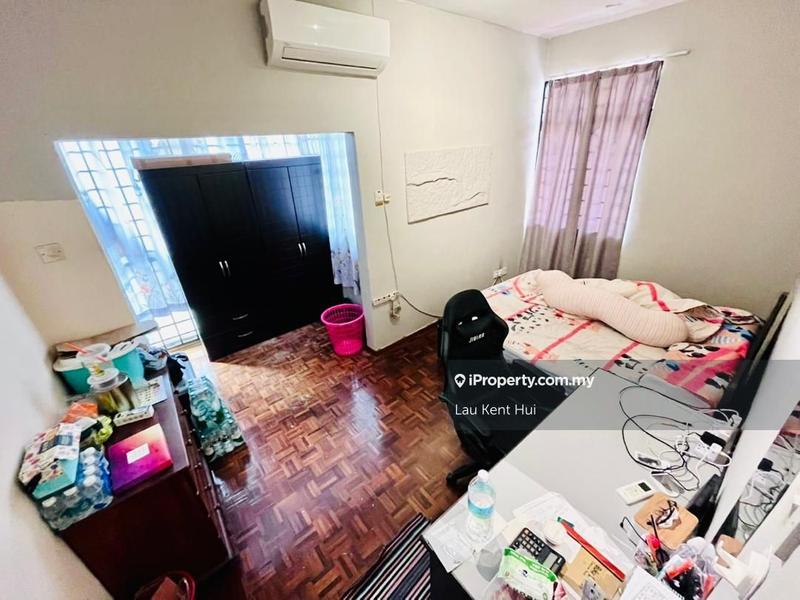 Rumah Berangkai 2 Tingkat untuk Dijual di Taman Equine, Seri Kembangan oleh Lau Kent Hui - iProperty.com.my