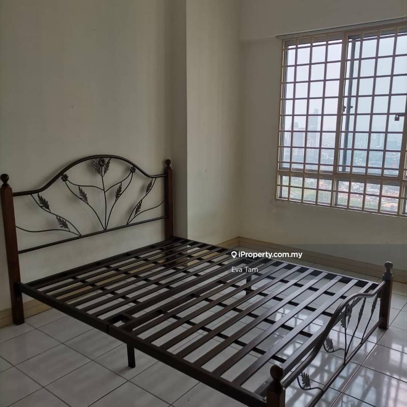 Kondominium untuk Dijual di Pantai Panorama Condominiums oleh Eva Tam - iProperty.com.my