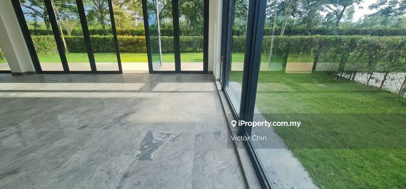 Rumah Berangkai 3 Tingkat untuk Dijual di Forest City Golf Resort Villa, Johor Bahru oleh Victor Chin - iProperty.com.my