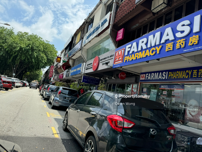For Rent - Ground Floor 25x75 TTDI Taman Tun Dr Ismail,