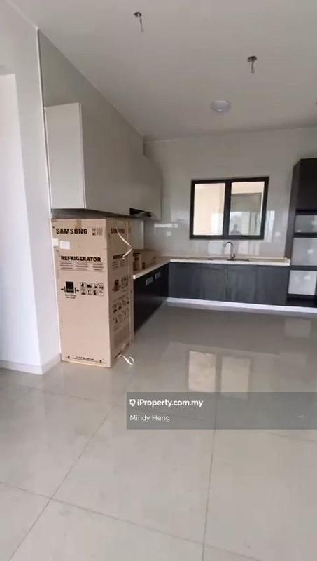 Kondominium untuk Dijual di Royal Strand @ Country Garden Danga Bay oleh Mindy Heng - iProperty.com.my