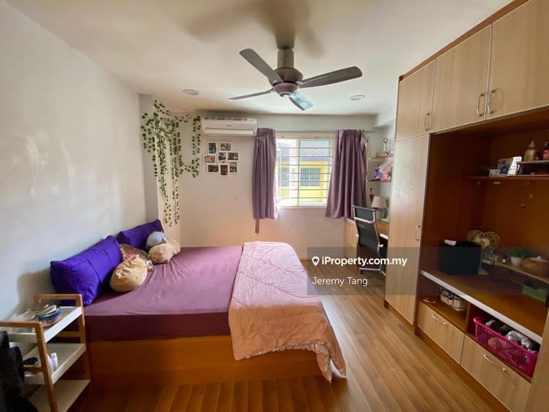 Rumah Berangkai 2.5 Tingkat untuk Dijual di Guarded and Extended 2.5 Storey Home, Damansara Heights oleh Jeremy Tang - iProperty.com.my