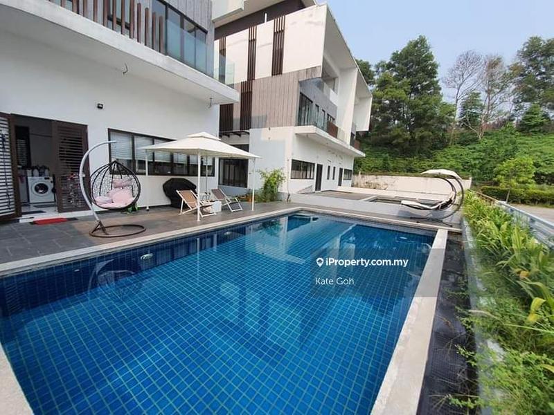 Rumah Berkembar untuk Dijual di Perdana Lakeview East, Cyberjaya oleh Kate Goh - iProperty.com.my