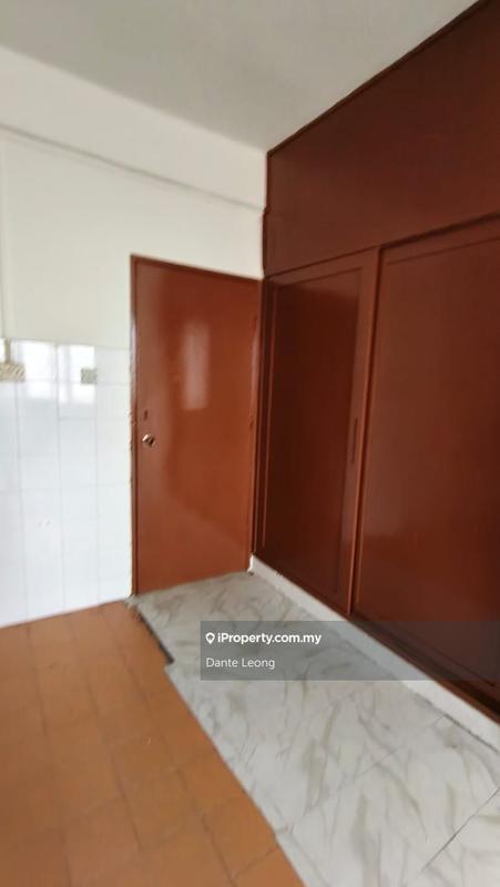 Apartment for Sale in Seri Ayu Apartment by Dante Leong - iProperty.com.my