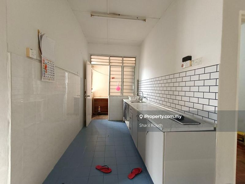 Apartment for Sale in Pangsapuri Sri Baiduri by Sharil Routh - iProperty.com.my