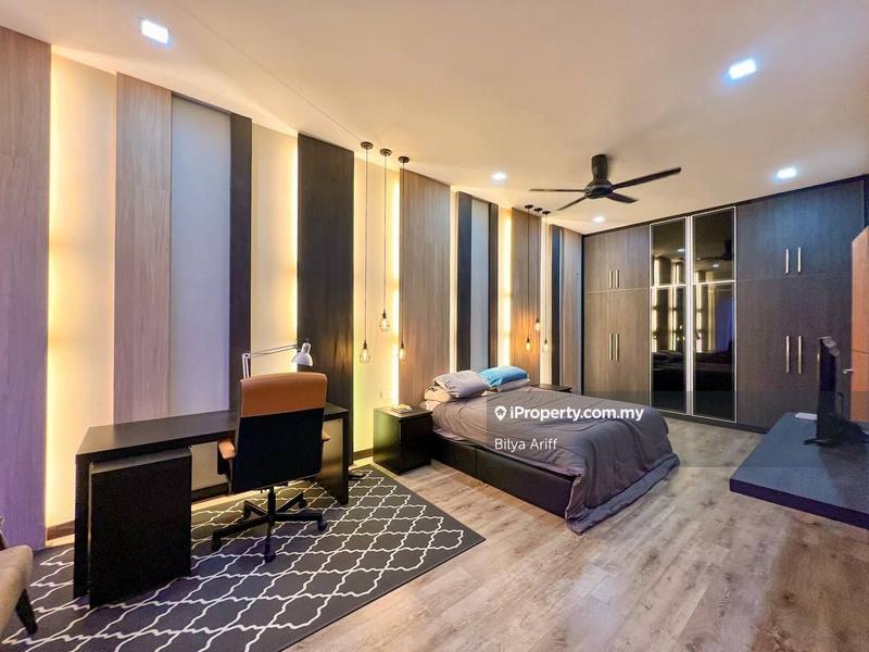 For Sale - Suasana Lumayan