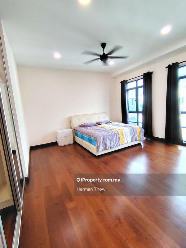 Service Residence for Sale in Isola by Herman Thow - iProperty.com.my