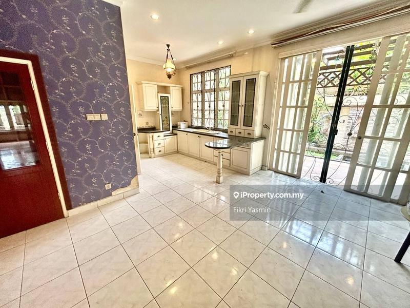 Rumah Berkembar untuk Dijual di Seksyen 7, Shah Alam oleh Fikri Yasmin - iProperty.com.my