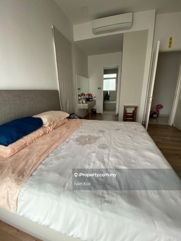 Kondominium untuk Dijual di Amaya Saujana oleh Ivan Kok - iProperty.com.my