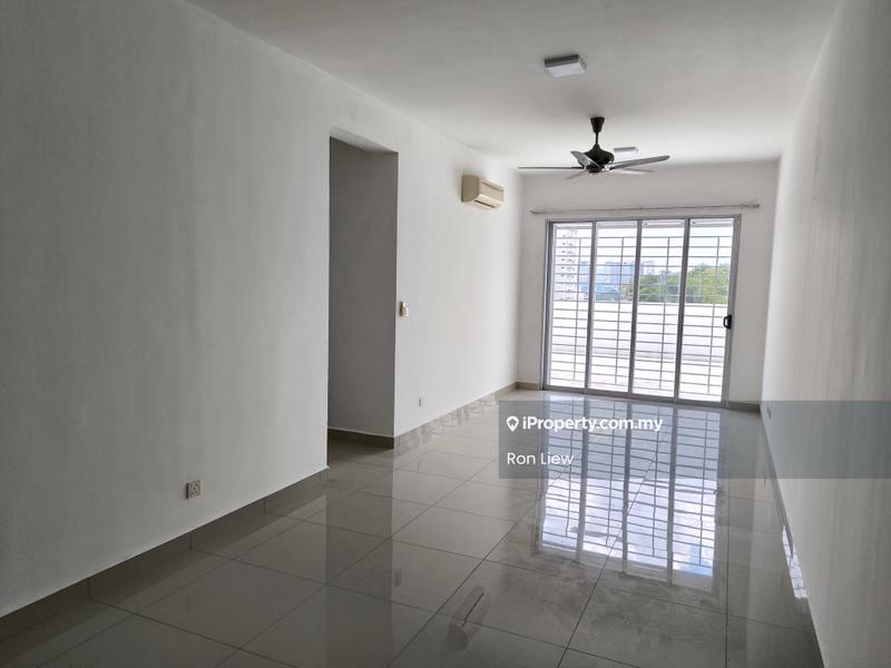 Condominium for Sale in The Sanderson by Ron Liew - Living Room - iProperty.com.my