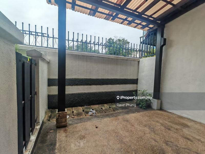 Townhouse for Sale in Villa Mas, Sri Utara , Taman Wahyu, Jalan Ipoh by Dave Phang - iProperty.com.my
