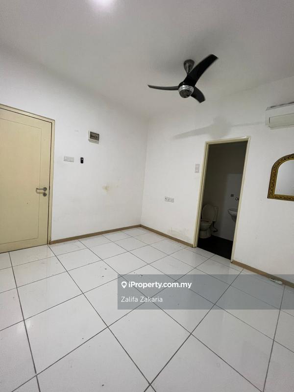 Residensi Servis untuk Dijual di Vista Alam oleh Zalifa Zakaria - iProperty.com.my