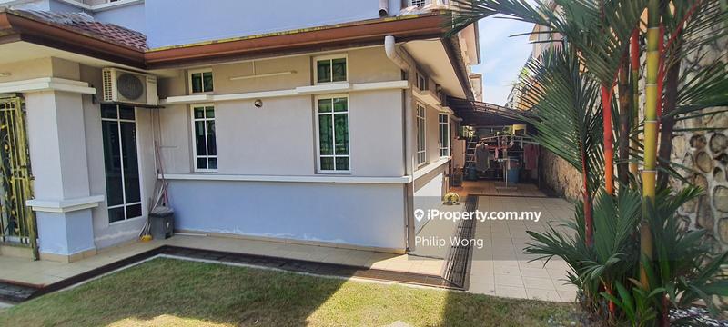 Rumah Berkembar untuk Dijual di Taman Equine, Seri Kembangan oleh Philip Wong - iProperty.com.my