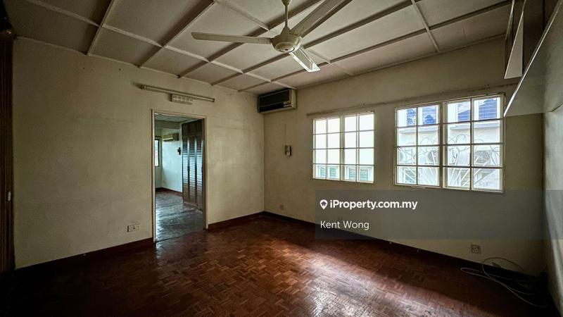 Bungalow House for Sale in Taman Bandaraya, Bangsar by Kent Wong - iProperty.com.my
