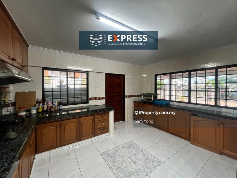 Semi-Detached House for Sale in Pujut, Miri by Sam Yong - iProperty.com.my