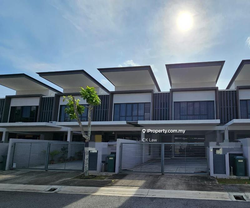 Rumah Teres 2-Tingkat untuk Dijual di Kajang East, Semenyih oleh CK Law - iProperty.com.my